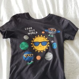Old navy 5t shirt